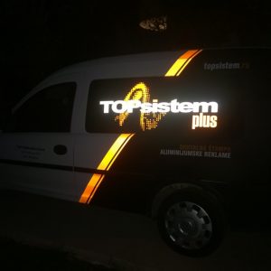 reflektujuca folija na autu