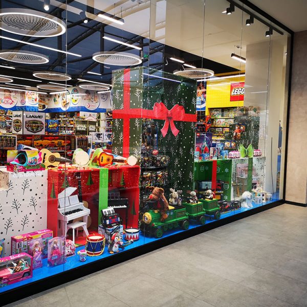 dekoracija kutija u izlogu